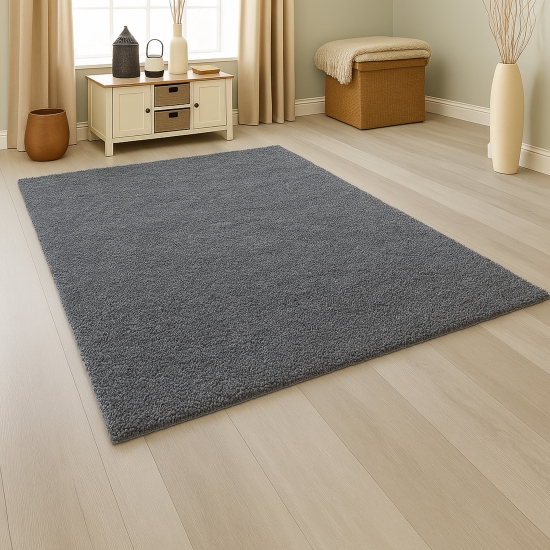 Shaggy Teppich in Grau – moderner Hochflor Teppich mit weicher Struktur und zeitlosem Design