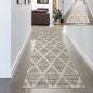 Preview: Schlichter Rauten Teppich für Flur & Wohnzimmer - grau
