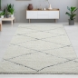 Preview: Nordisches Flair: Zeitloser Teppich mit elegantem Rautenmuster in Weiß und Schwarz für stilvolles Wohnambiente