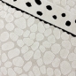 Preview: Kinderzimmer Teppich Spielzimmer glückliche Giraffe weich in beige creme schwarz