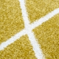 Preview: Skandinavischer Teppich Wohnzimmer Rautenmuster Weiß Creme Gold pflegeleicht