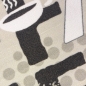 Preview: Grafischer Küchenteppich Beige mit Coffee-Typografie und Tassen