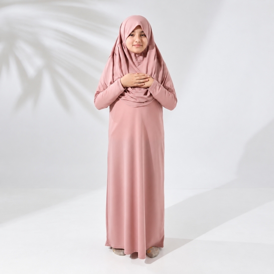Preview: Rosa Kinder Gebetsset 5-teilig mit Motivteppich Kleid und Gebetskette