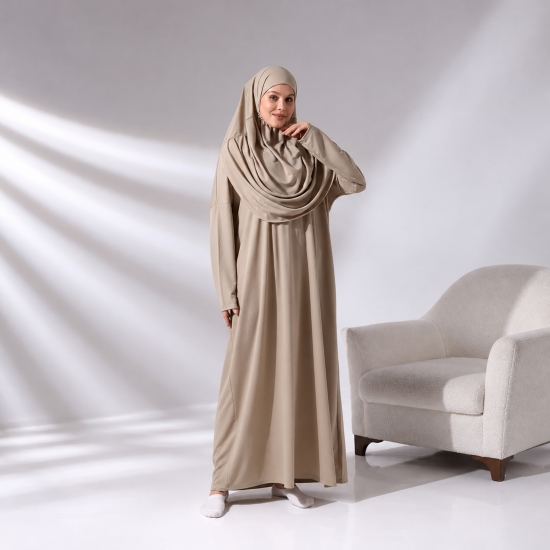 Beige Gebetsbekleidung mit Fledermausärmeln und passendem Stoffbeutel