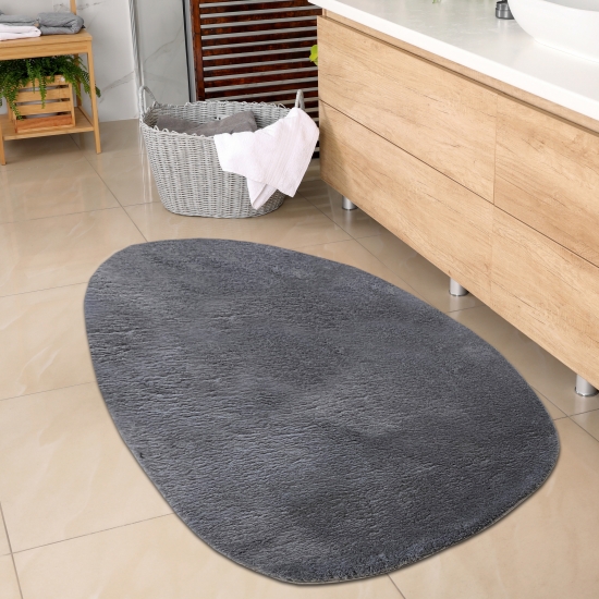 Ovaler Badezimmer Teppich – pflegleicht – in anthrazit