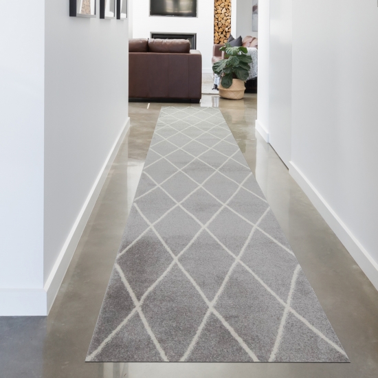 Skandinavischer Teppich Wohnzimmer Rautenmuster creme weiß grau pflegeleicht