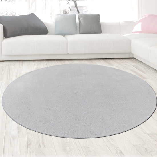 Preview: Moderner Teppich silber samtig weich pflegeleicht mit glamourösem Schimmer Preview: Moderner Teppich silber samtig weich pflegeleicht mit glamourösem Schimmer