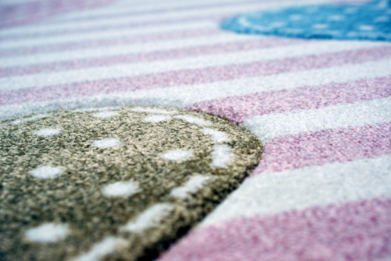 Preview: Kinderteppich Spielteppich Babyteppich Mädchen mit Herz rosa lila grün blau