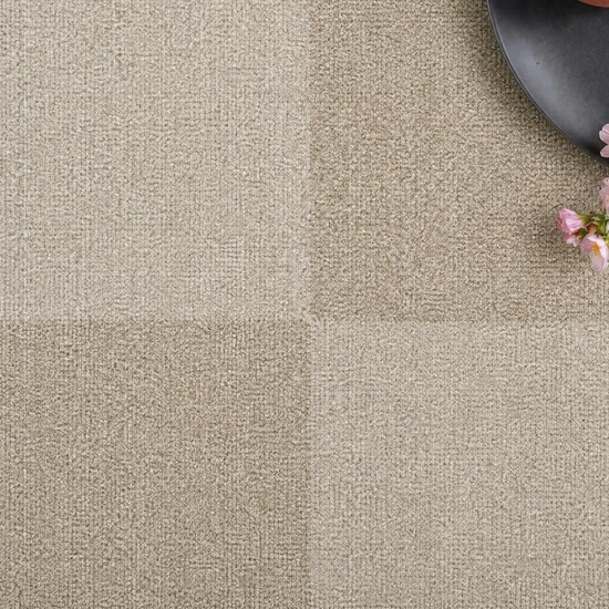 Preview: Moderner Kurzflor Teppich Beige mit grafischem Ton-in-Ton-Karomuster