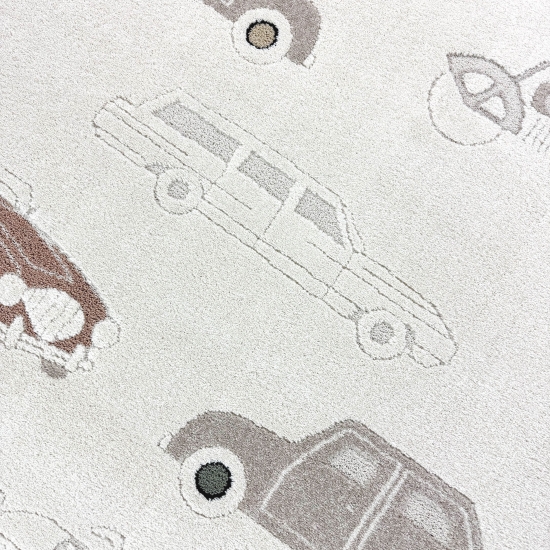 Kinderteppich mit Höheneffekt und verschiedenen Autos in creme beige