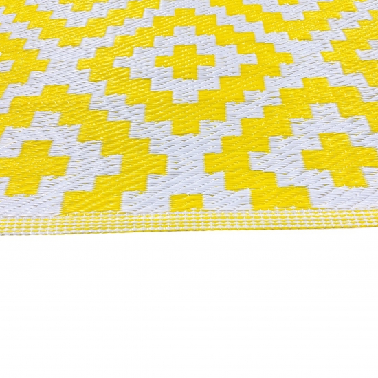 Wasserfester Ethno-Outdoor-Teppich in gelb weiß