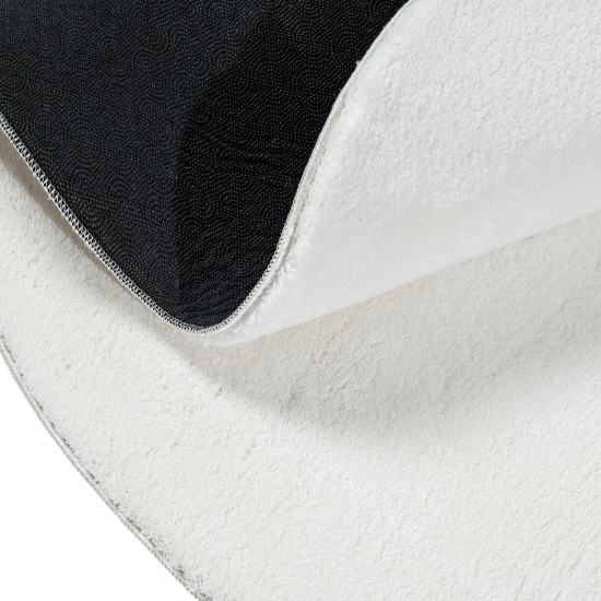 Design Teppich Shape in eleganter Freiform weich Creme