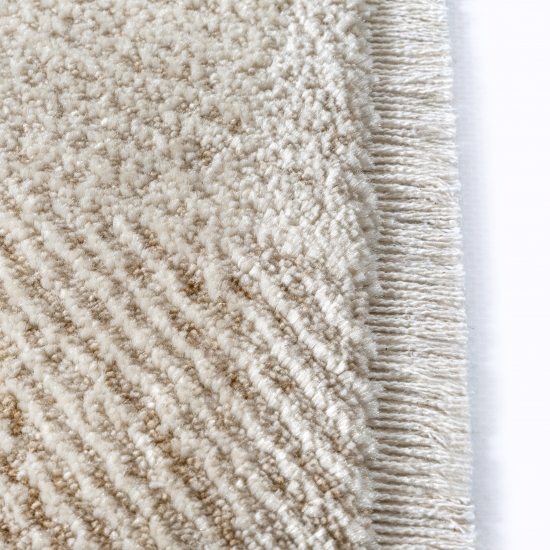 Beiger weicher Teppich mit modernem Linien-Design pflegeleicht