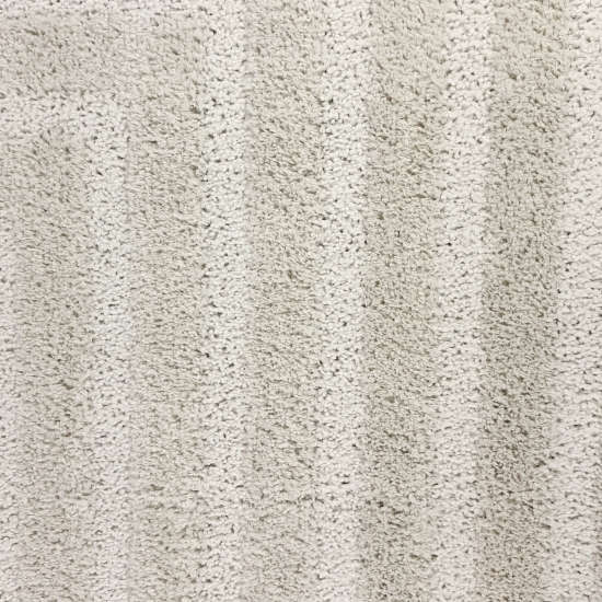 Flauschiger Wohnzimmer Teppich mit Linien Muster in Creme