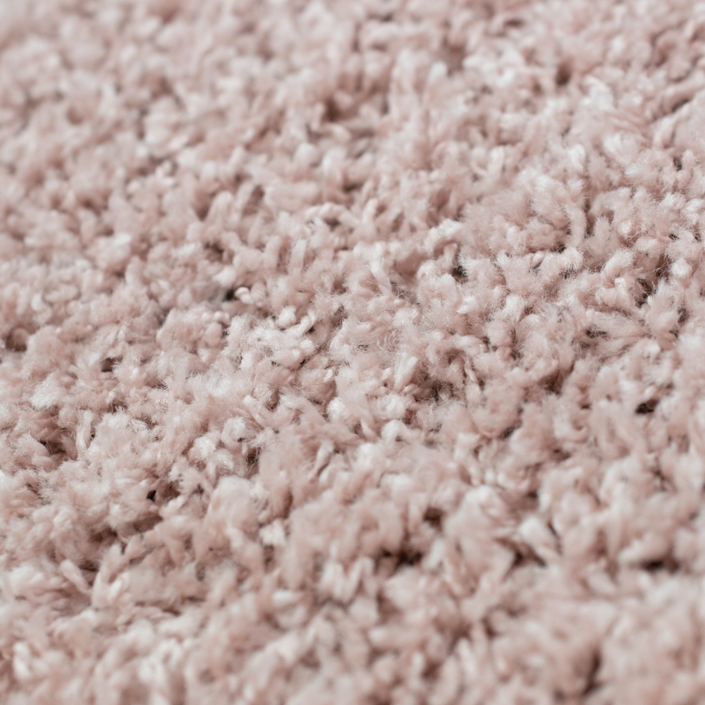 Flauschiger Teppich kuschelig warm in rosa