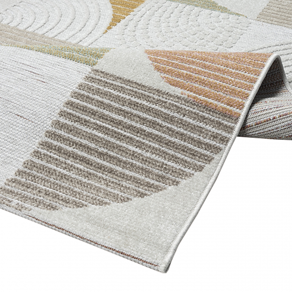 In- & Outdoor-Teppich mit geometrischem Design in natürlichen Farbtönen