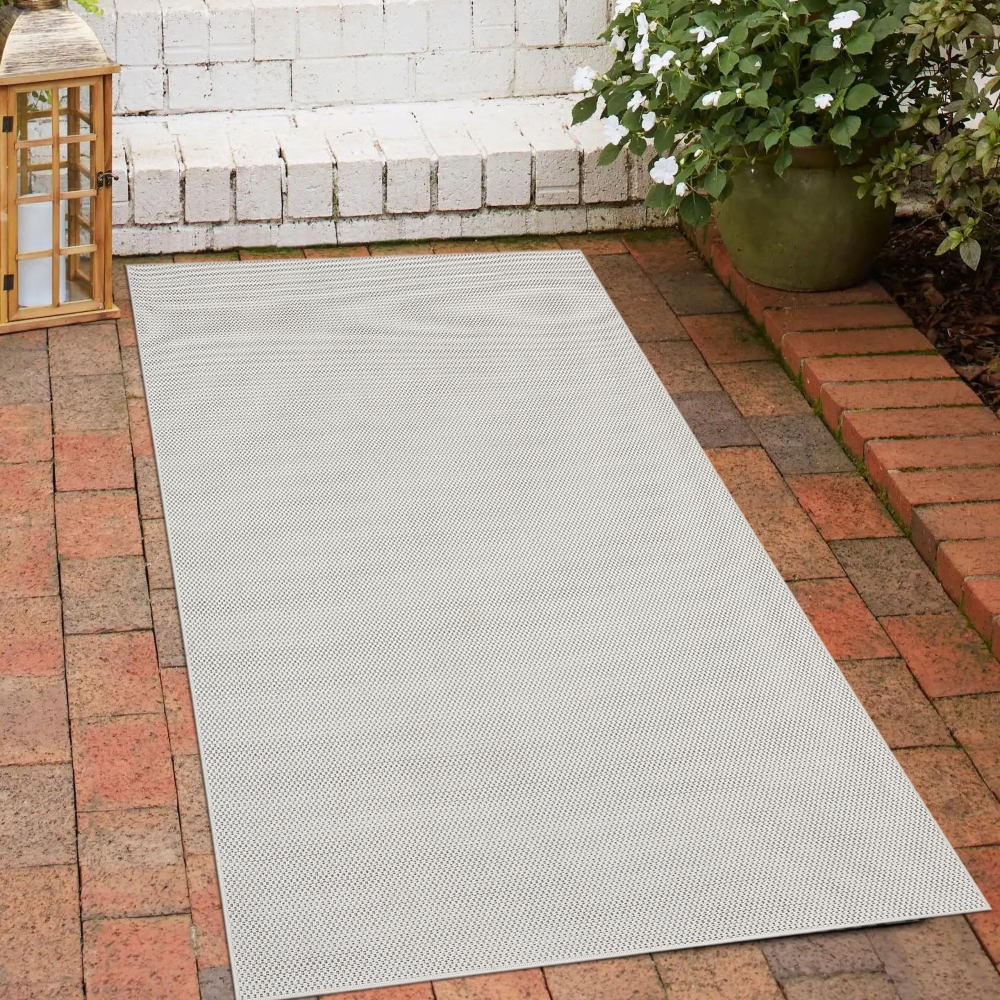 Klassischer Teppich für drinnen & draußen schlicht in creme