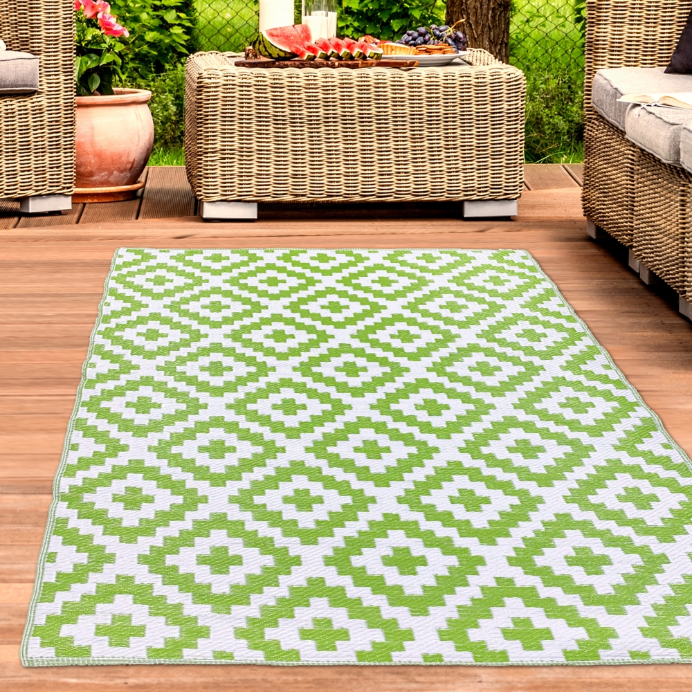 Wendbarer Ethno-Design Outdoor-Teppich in grün weiß