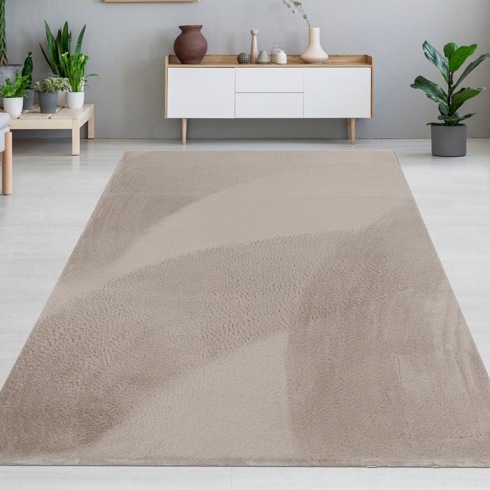 Teppich beige Hasenfell-Optik elegant weich mit feinem Schimmer modern