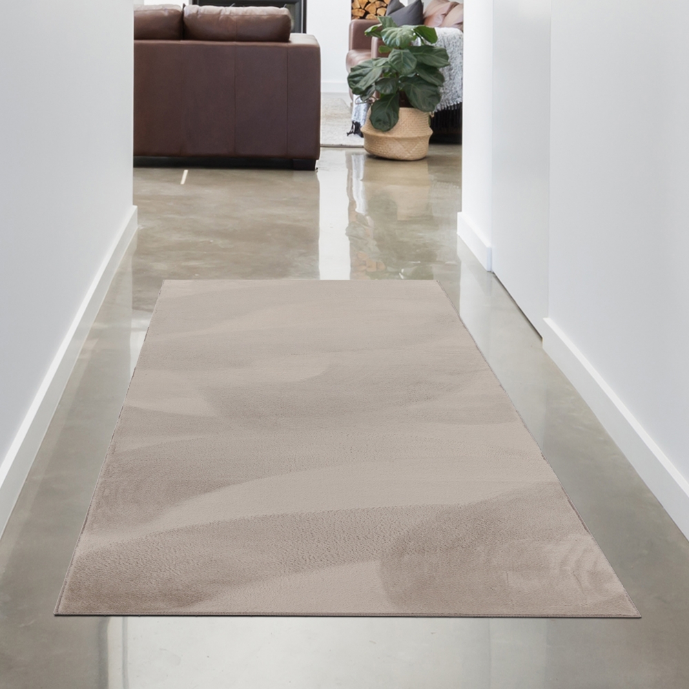 Teppich beige Hasenfell-Optik elegant weich mit feinem Schimmer modern