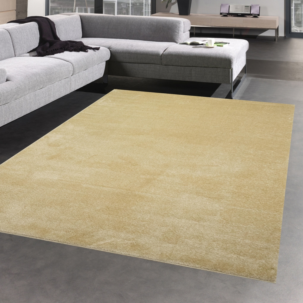 Unidesign Teppich passend für viele Zimmer in gold