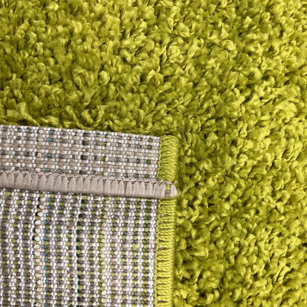 Moderner Hochflor Teppich in Moosgrün – stilvolles Design und angenehme Haptik