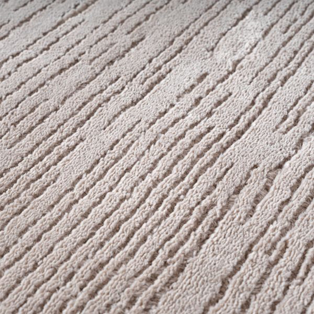 Stilvoller Teppich mit feiner Struktur und modernem Liniendesign in Beige