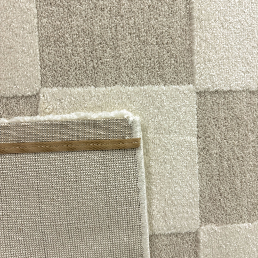Wohnzimmerteppich im Karomuster flauschig robust in Creme Beige