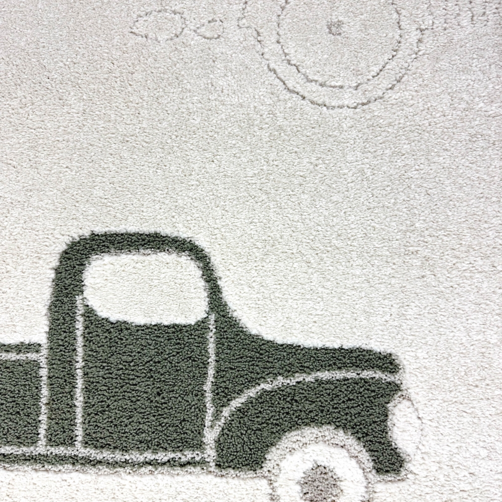 Kinderteppich mit Höheneffekt und verschiedenen Autos in creme beige