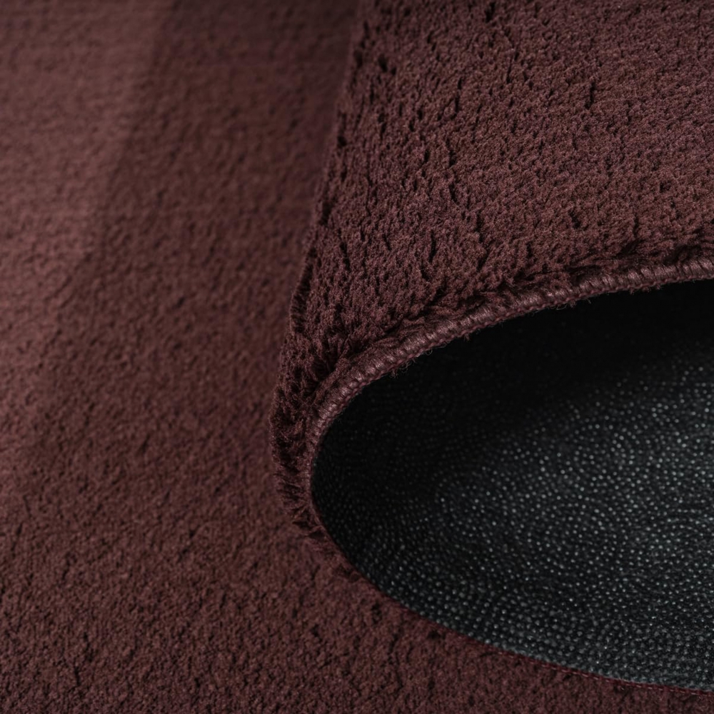 Teppich Uni Modern in dunklem Weinrot