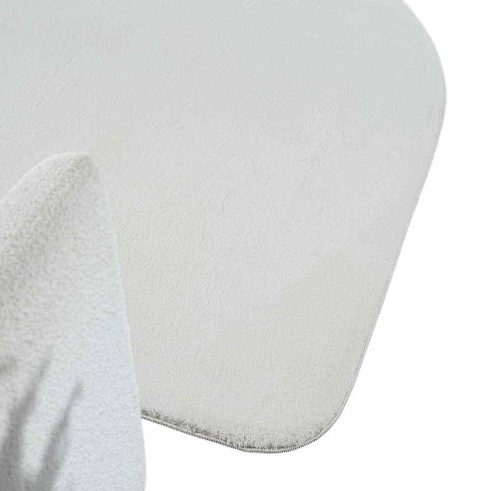 Design Teppich Shape in eleganter Freiform weich Creme