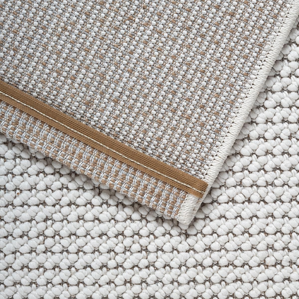 Wohnzimmerteppich Kurzflor im modernen Muster in creme