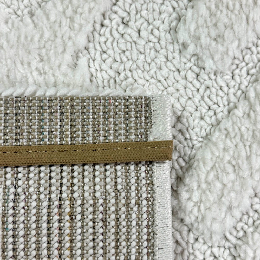 Hochflorteppich im Boho Style mit Kreis- und Rautenmster in Creme