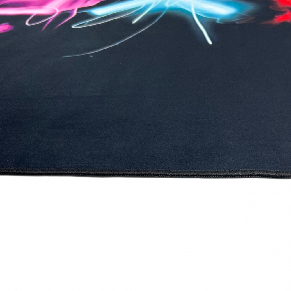 Gaming-Teppich mit lebendigen Neon-Farben und ikonischen Symbolen