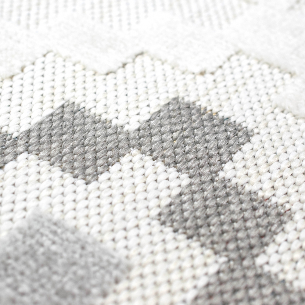 In- & Outdoor Sisalteppich mit Quadraten & Dreiecken in creme