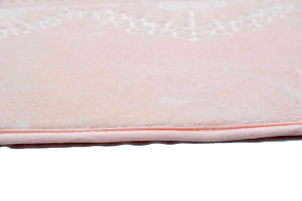 Tagesdecke Bettüberwurf Decke mit Ornamenten pastell rosa altrosa